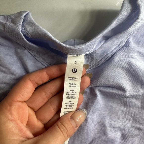 Lululemon loose fitting tank top - pale blue color - Picture 2 of 3